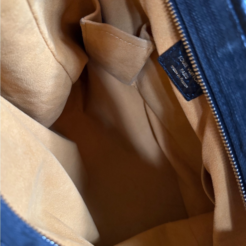 Louis Vuitton Gray Monogram Shoulder Bag - Picture 10 of 15